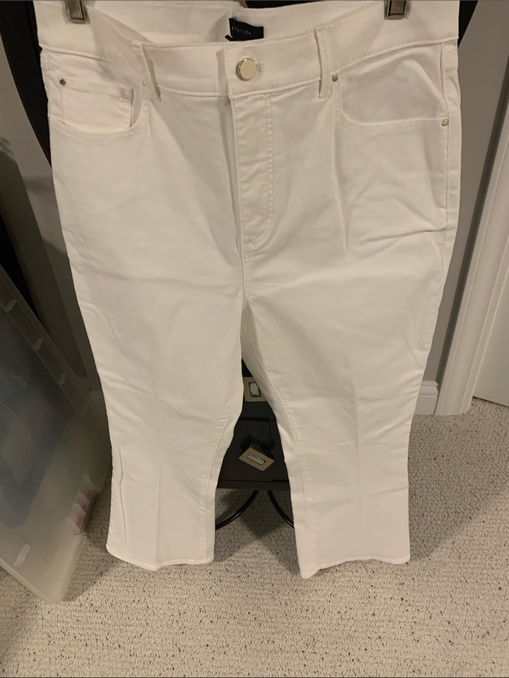 Ann Taylor White Slim Straight Crop Jeans